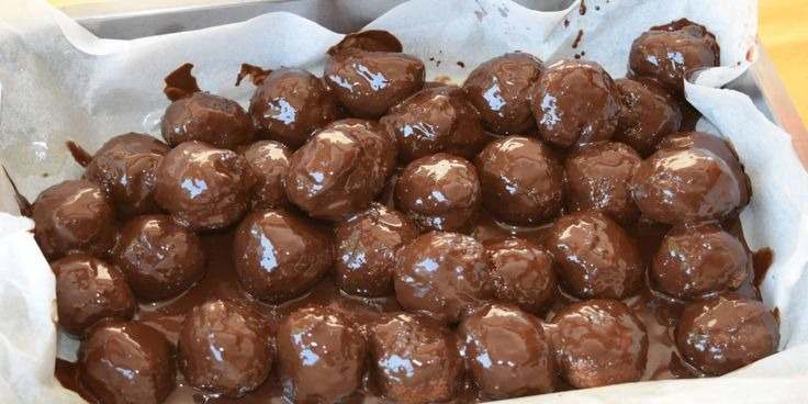 خمیر خرما جهرم با شیرینی طبیعی و رنگ یکنواخت
