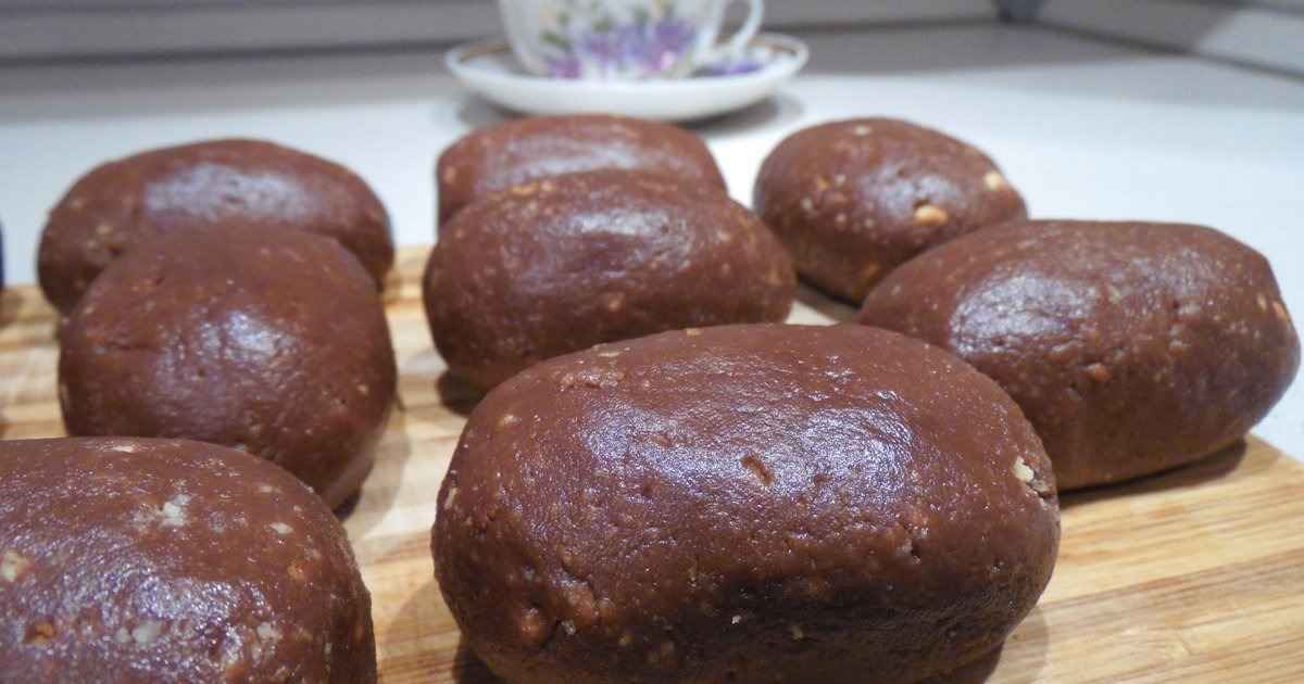 تصویر 4 از خمیر خرما اعلا پیارم با رنگ کهربایی و بافت یکدست