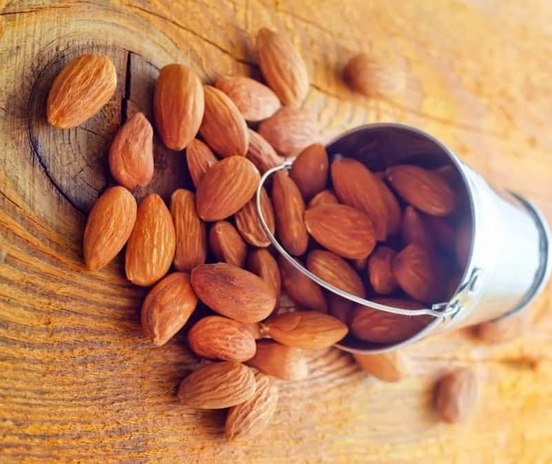 تصویر 2 از بادام مامایی سامان با طعم اصیل جهت استفاده در ترکیب آجیل های سفارشی