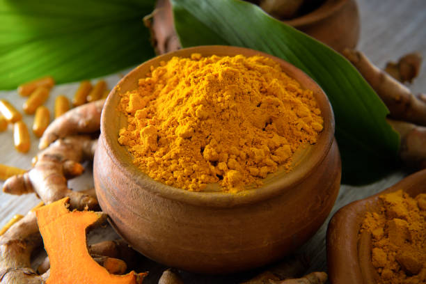 تصویر 1 از زردچوبه عزت مشهد ترکیبی از عطر و طعم اصیل ادویه