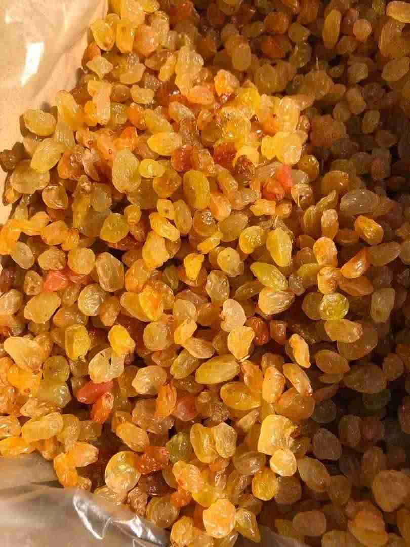 تصویر 2 از کشمش گلدن ملایر Toriva