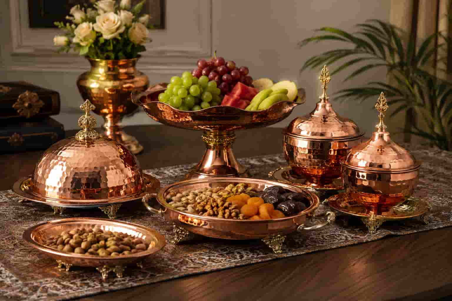 ظروف مسی پذیرایی با جلوه اصیل برای مهمانی های باشکوه
