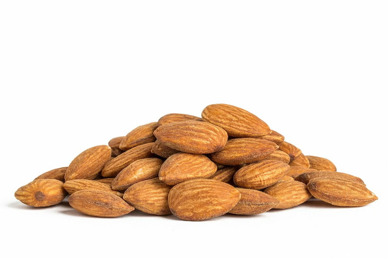 بادام درختی تازه با مغز درشت و سالم