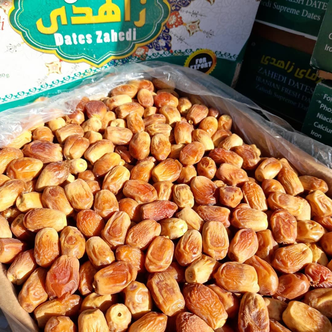 تصویر 4 از فروش بهترین کیفیت خرما زاهدی صادراتی