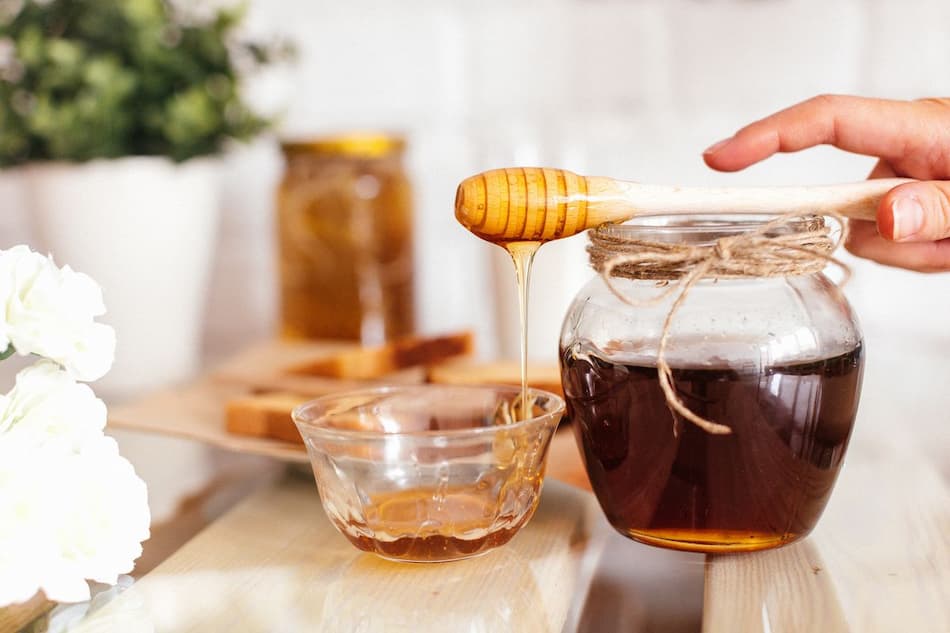 فروش ویژه اینترنتی عسل خرما + قیمت عادلانه