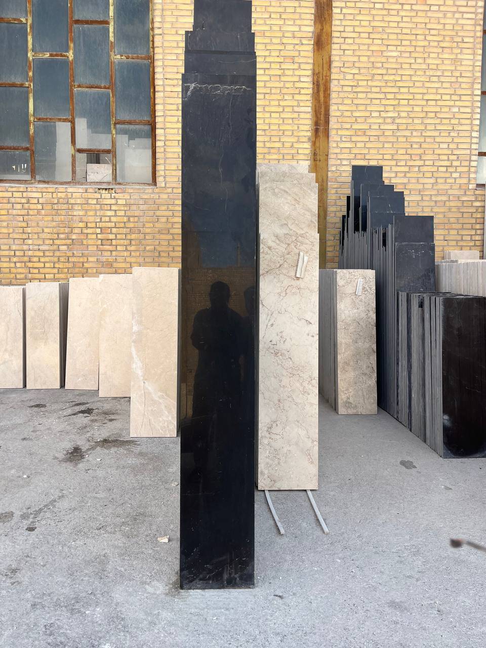 مرمریت مشکی