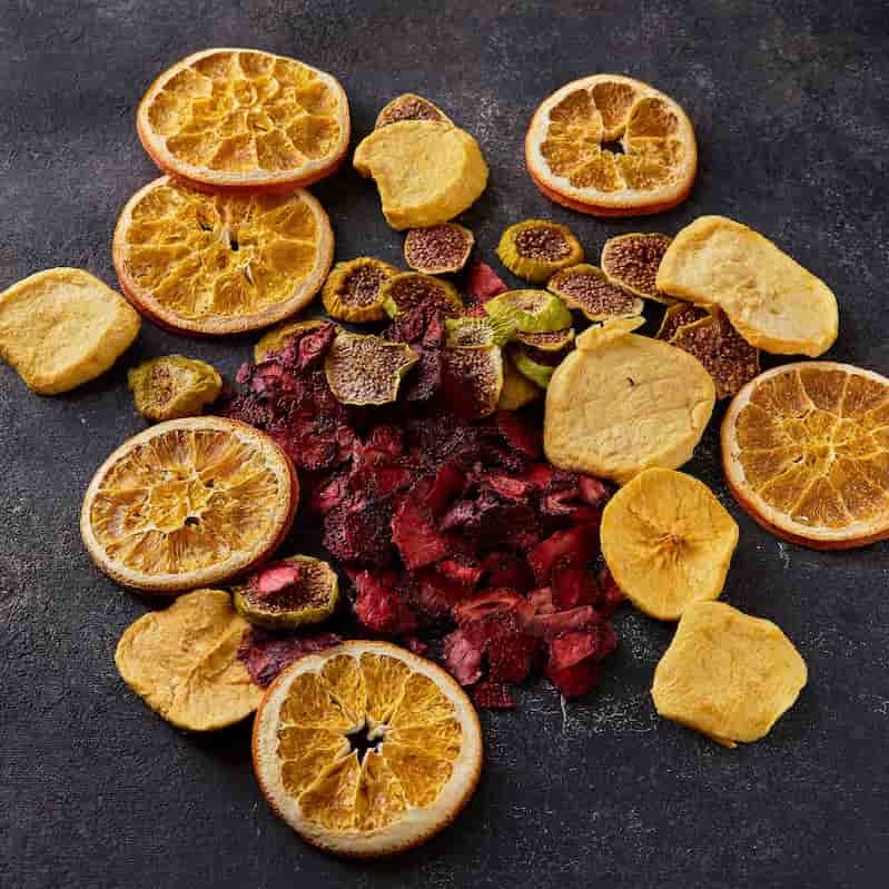 میوه خشک مخلوط خوش طعم برای میان وعده های روزانه