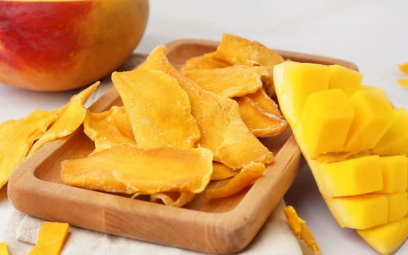 میوه خشک انبه خوش طعم برای سفر و دورهمی