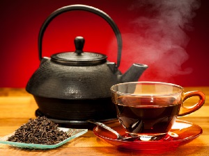 روش صحیح دم کردن چای شمال برای حفظ عطر و طعم
