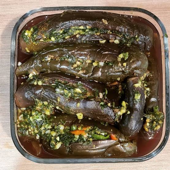 ترشی بادمجان شکم پر خانگی سرکه نمکی