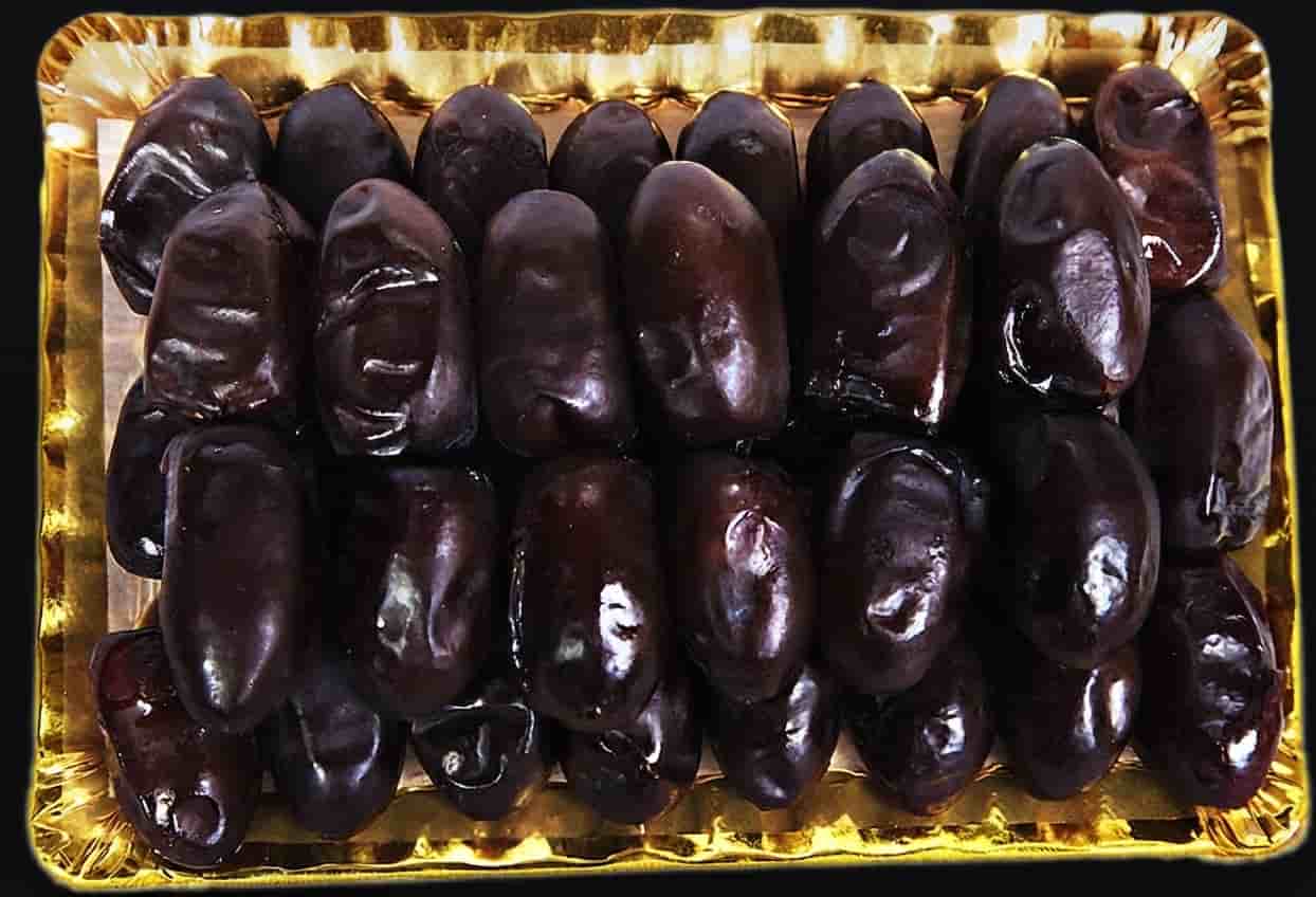 خرما مضافتی اصفهان با طعمی دلپذیر برای هر سلیقه