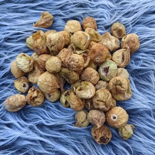 تصویر 3 از انجیر خشک گنجشک خورده محصولی بومی با ویژگی های منحصربه فرد