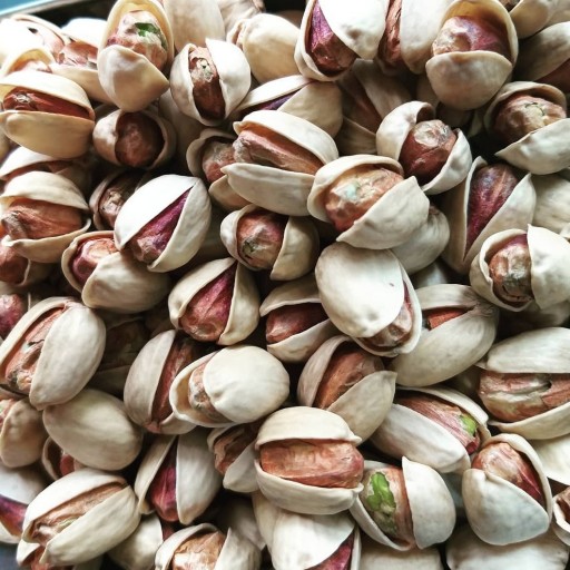 پسته کله قوچی با طعم اصیل برای اجیل