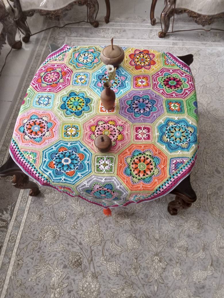 رومیزی بافتنی طرح گل