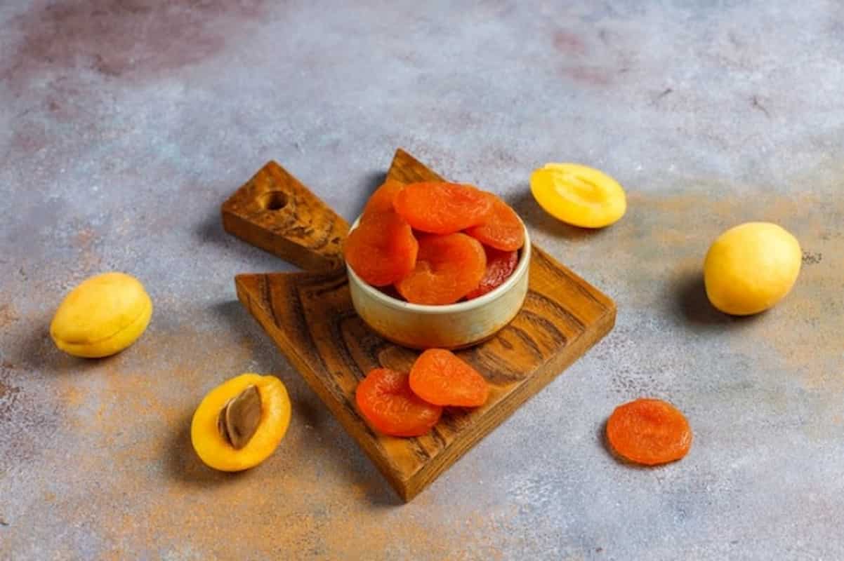 قیسی زردآلو با عطر میوه تازه و فرآوری استاندارد