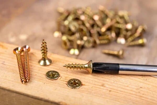 پیچ چوب دوسو گزینه ای مطمئن برای مونتاژ چوب