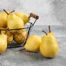 خرید میوه گلابی