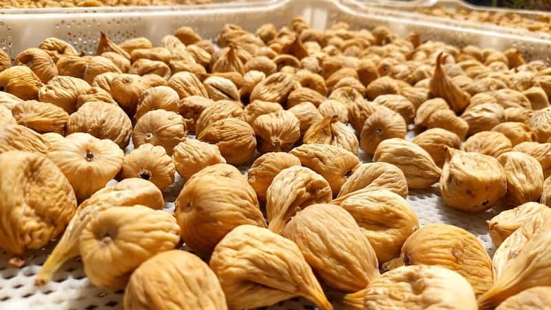 انجیر خشک گوشتی مناسب مصرف در آجیل و تنقلات