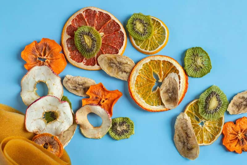 میوه خشک پفکی ترد و خوشمزه برای پذیرایی