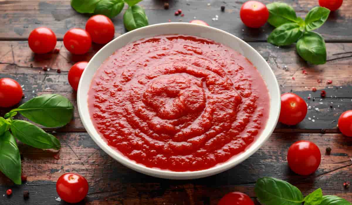 رب گوجه فرنگی کیلویی مناسب تامین فروشگاه ها و مراکز عرضه