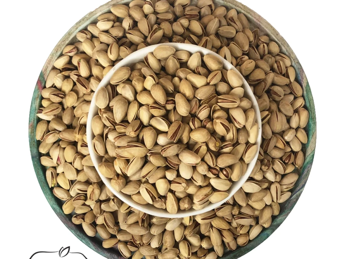 پسته احمد اقایی  ممتازه ایرانی + انتخابی برای بازارهای لوکس + قیمت و خرید عمده