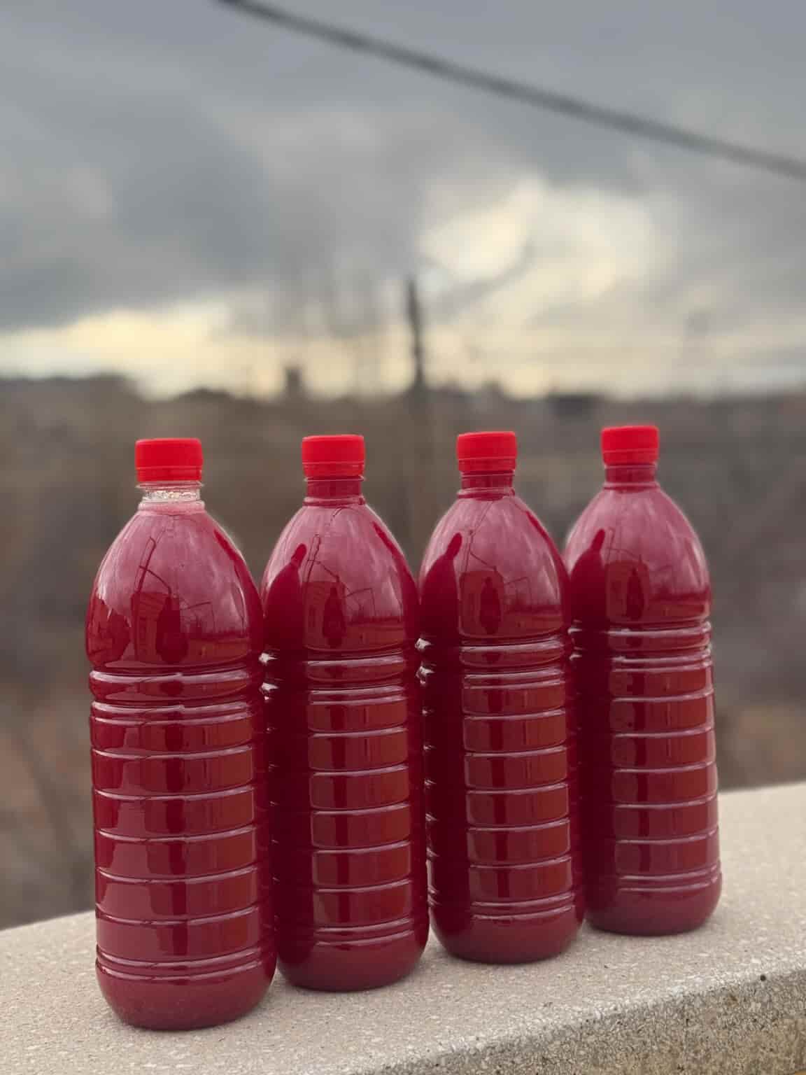 رب گوجه فرنگی محلی تهیه شده به سبک خانگی
