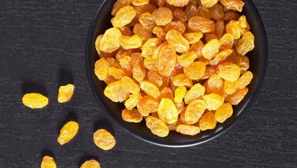 کشمش زرد طلایی مناسب بسته بندی و توزیع در بازار