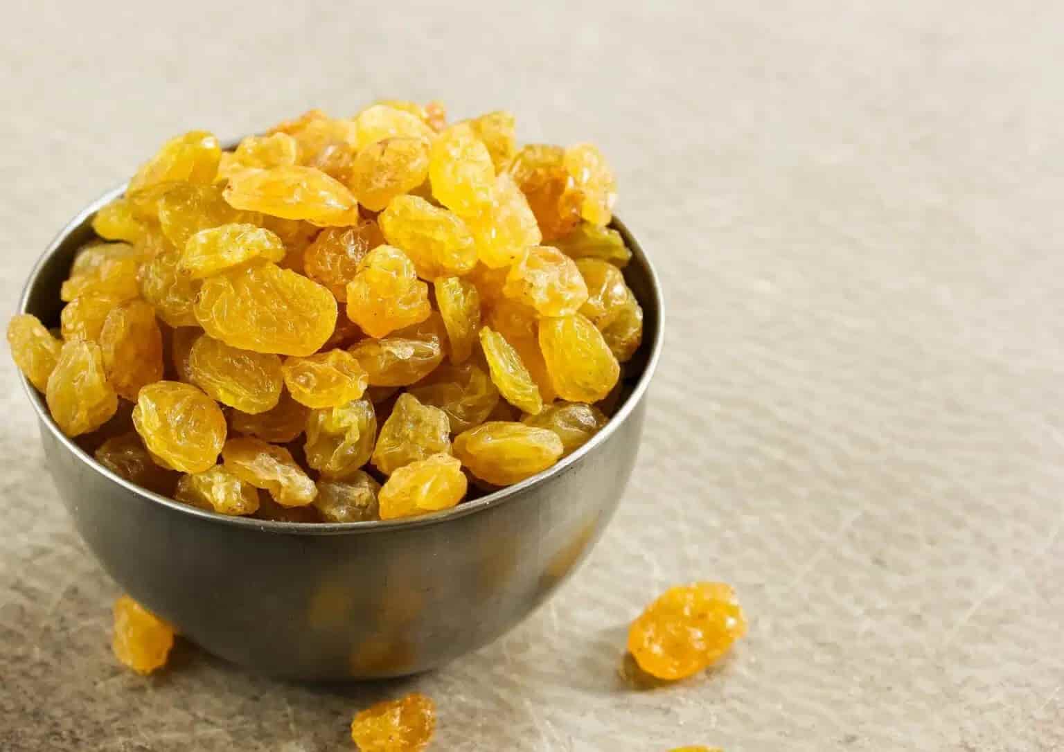 کشمش طلایی درجه یک سالم برای عرضه در خشکبار