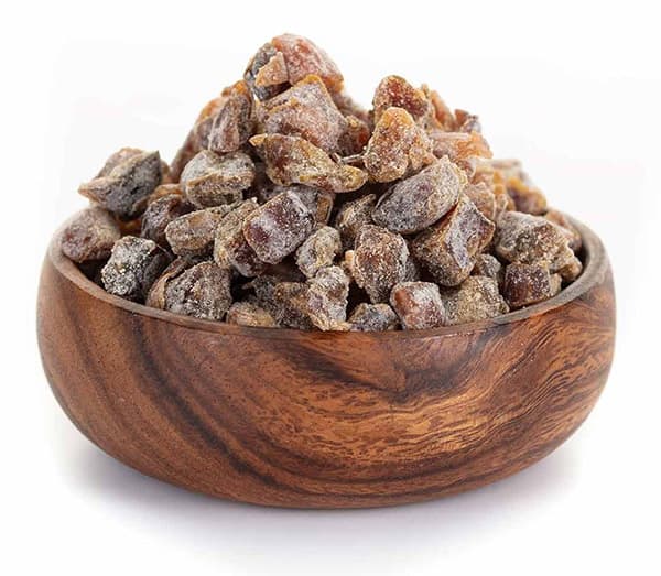 چیپس خرما حبه ای طبیعی و خوش طعم مناسب میان وعده سالم