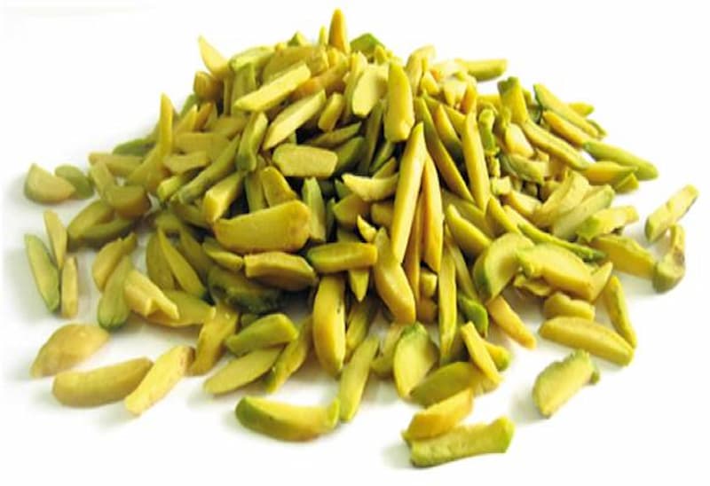 خلال پسته سبز با رنگ طبیعی و ظاهر چشمگیر