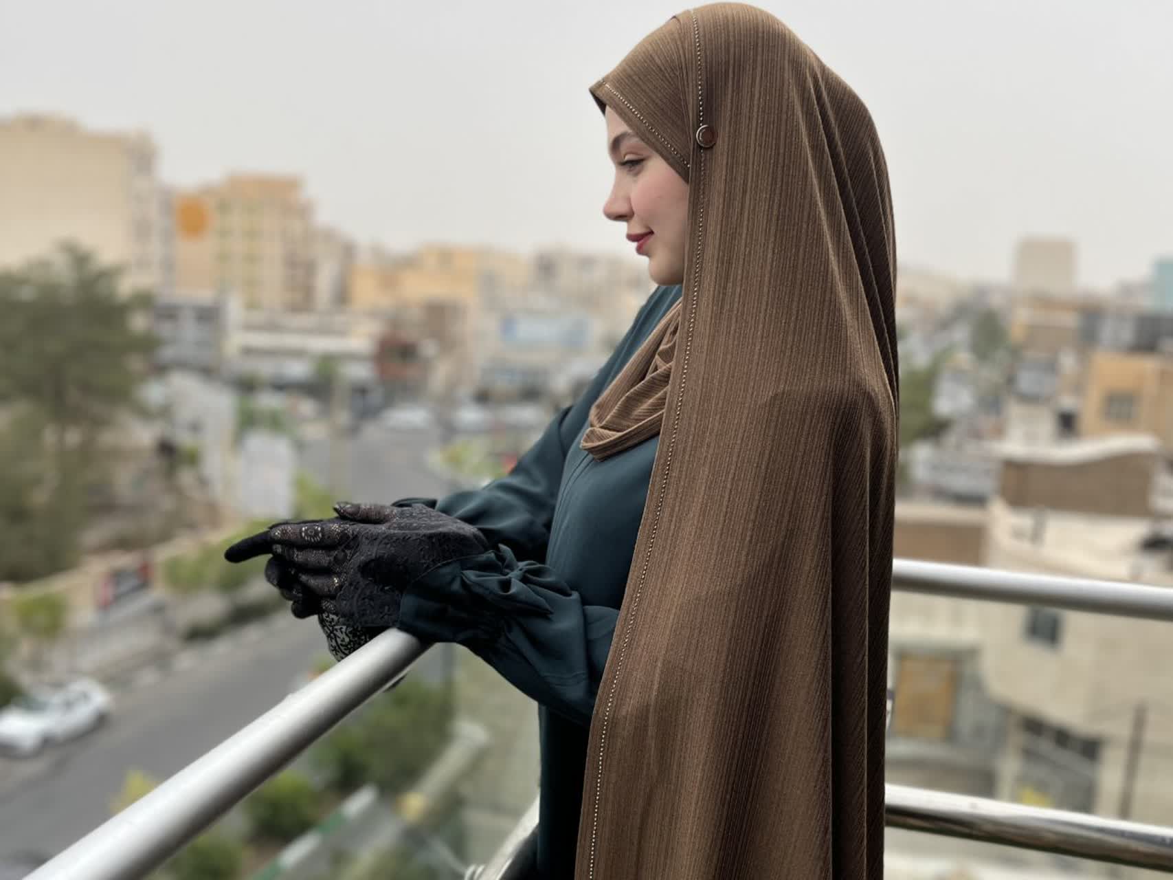 تصویر 4 از خرید شال کشی نگینی؛ انتخابی شیک، پرفروش و مناسب مجالس