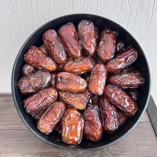 خرما پیارم سطلی درجه یک مناسب مصرف خانوادگی