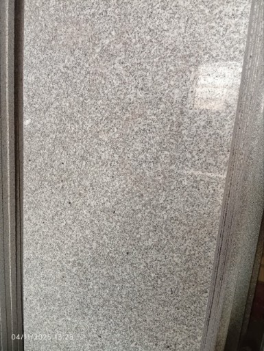 تصویر 2 از پله گرانیت، سنگ گرانیت مروارید گل پنبه ای مشهد