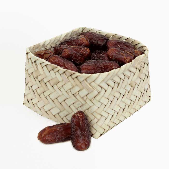 خرما پیارم کوچک با اندازه ریز و طعم مطلوب