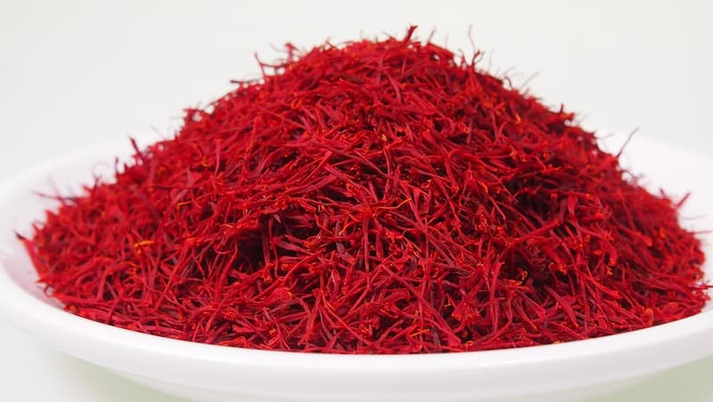 زعفران نگین پوشال با عطر مطلوب برای سفارش های تجاری