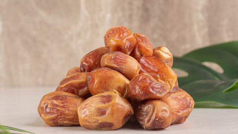 خرما زاهدی تازه باکیفیت و ظاهر یکدست و جذاب
