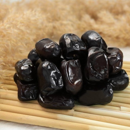 خرما مضافتی درشت مناسب بسته های فروشگاهی و هدیه