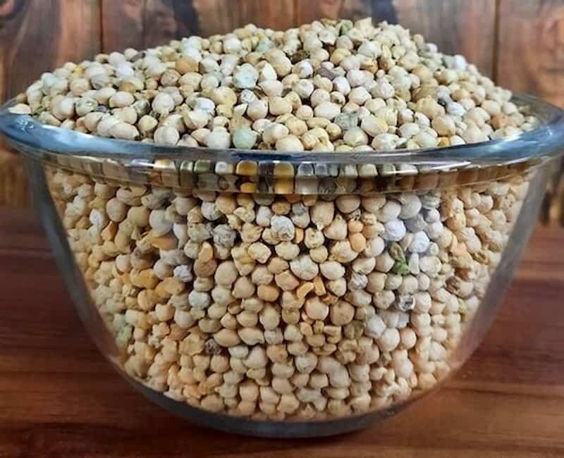 نخود ریز محلی سالم و پاک شده برای آشپزی